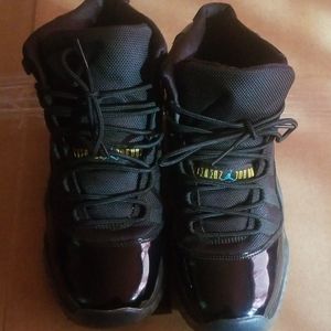 11's Gamma blue Jordans